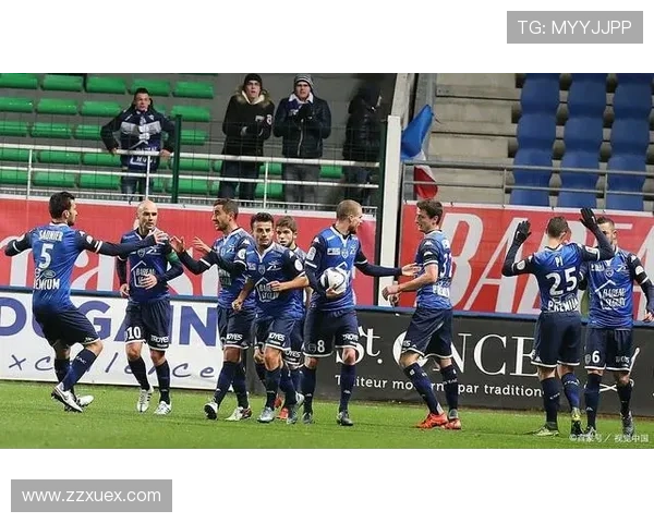 维冈竞技俱乐部新赛季备战全面启动主帅誓言重返英冠赛场 维冈竞技俱乐部新赛季备战全面启动主帅誓言重返英冠赛场