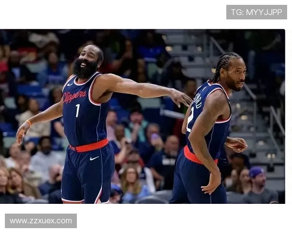 76人队季前赛迎战劲敌 詹姆斯哈登未能出战球迷期待新阵容表现 76人队季前赛迎战劲敌 詹姆斯哈登未能出战球迷期待新阵容表现