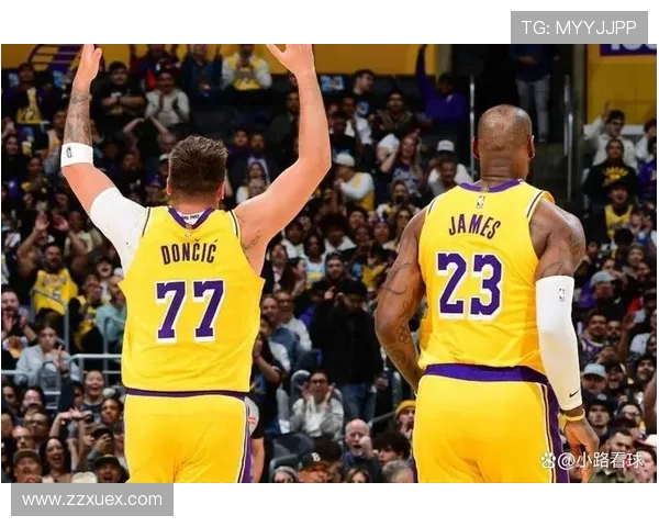 詹姆斯伤愈复出引领湖人逆袭胜勇士 东契奇与哈登表现抢眼带队取胜